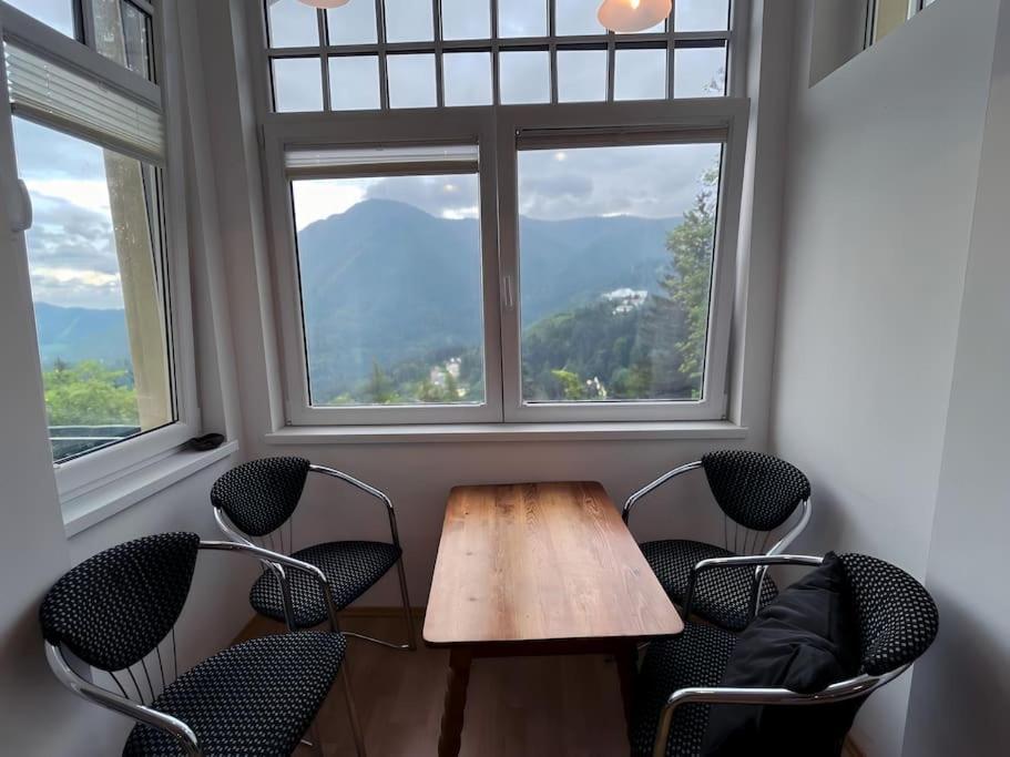 Villa Alexandercharmante Wohnung Mit Bergblick, Villa Alexander Земмеринг Екстер'єр фото
