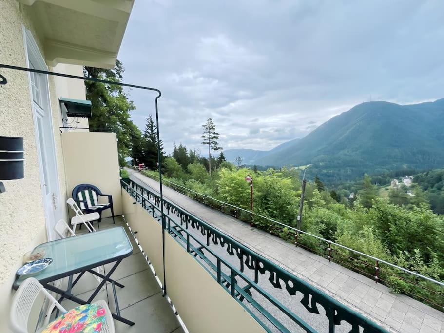 Villa Alexandercharmante Wohnung Mit Bergblick, Villa Alexander Земмеринг Екстер'єр фото